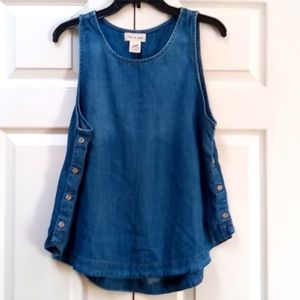 Women's sleeveless denim shirt